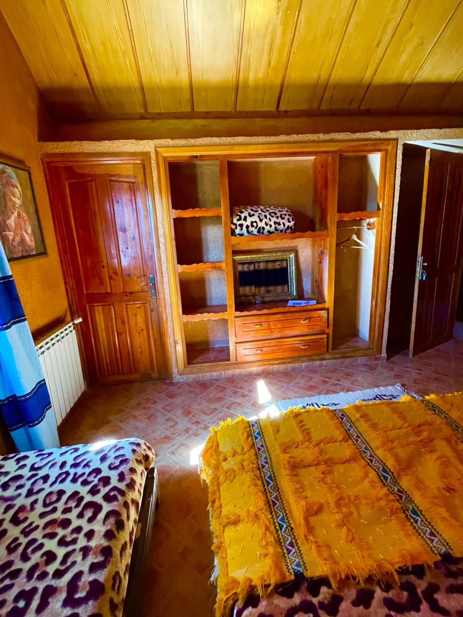 Ferme D'Hote La Vallee Азру Екстериор снимка