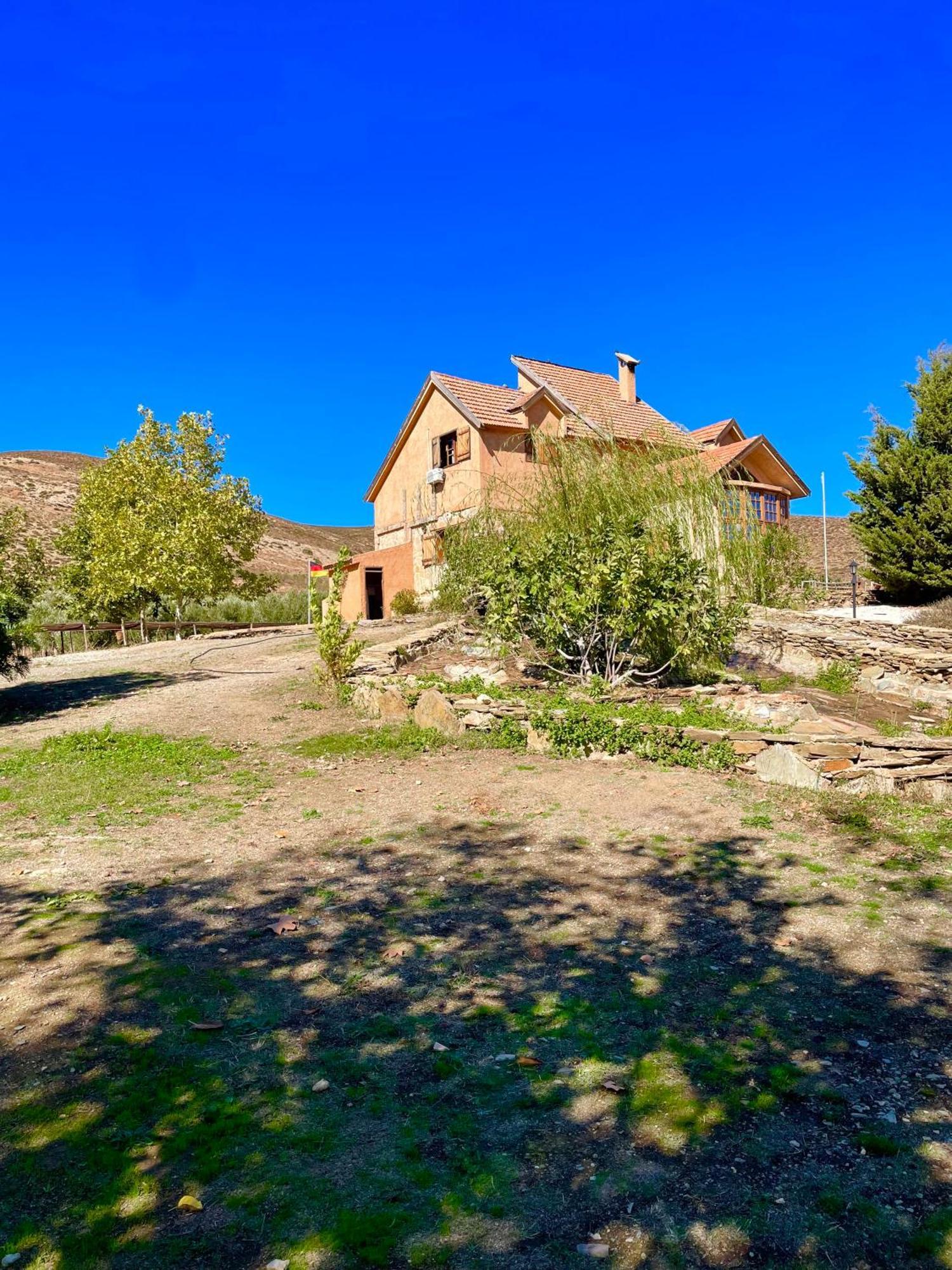 Ferme D'Hote La Vallee Азру Екстериор снимка