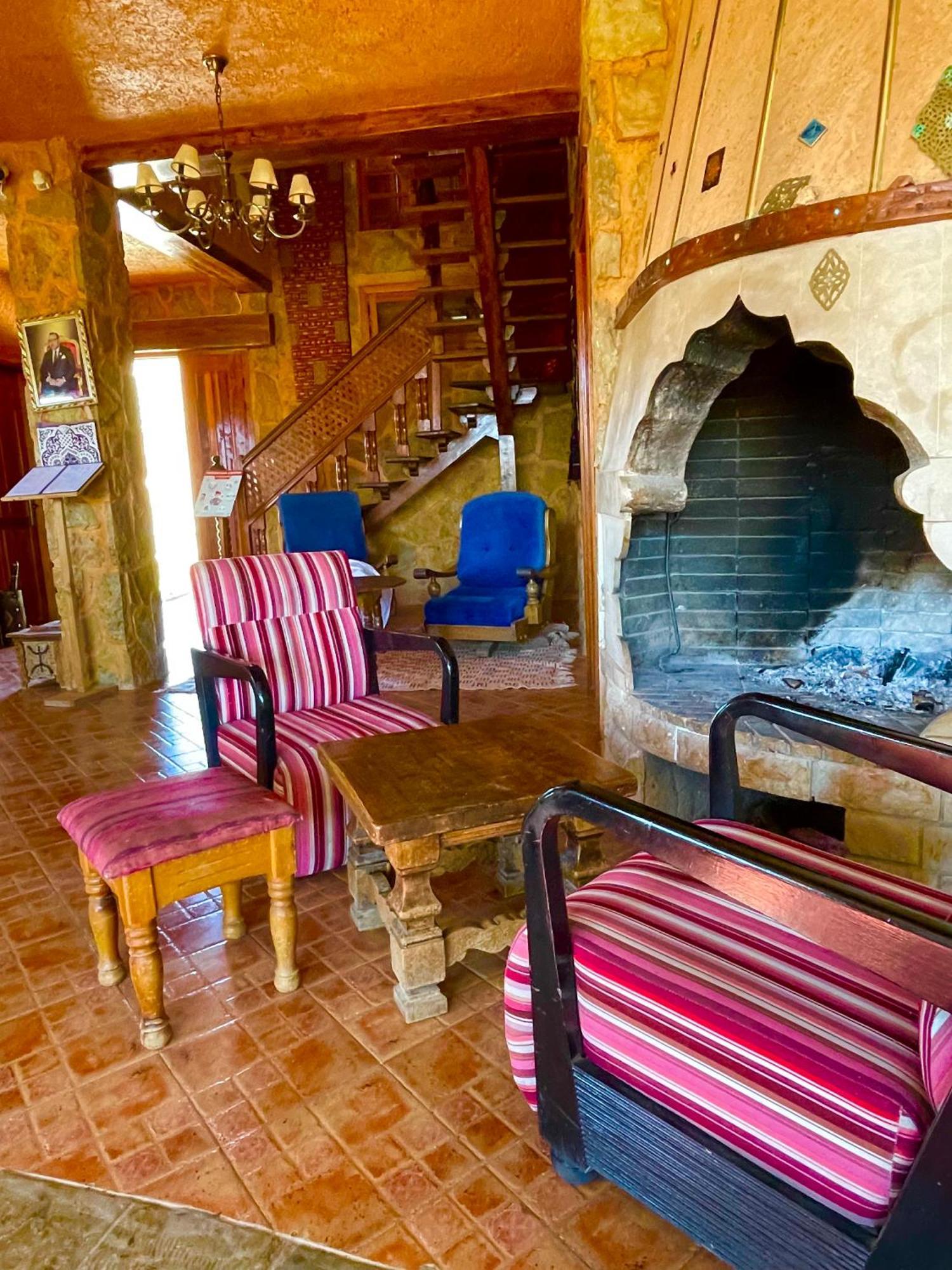 Ferme D'Hote La Vallee Азру Екстериор снимка