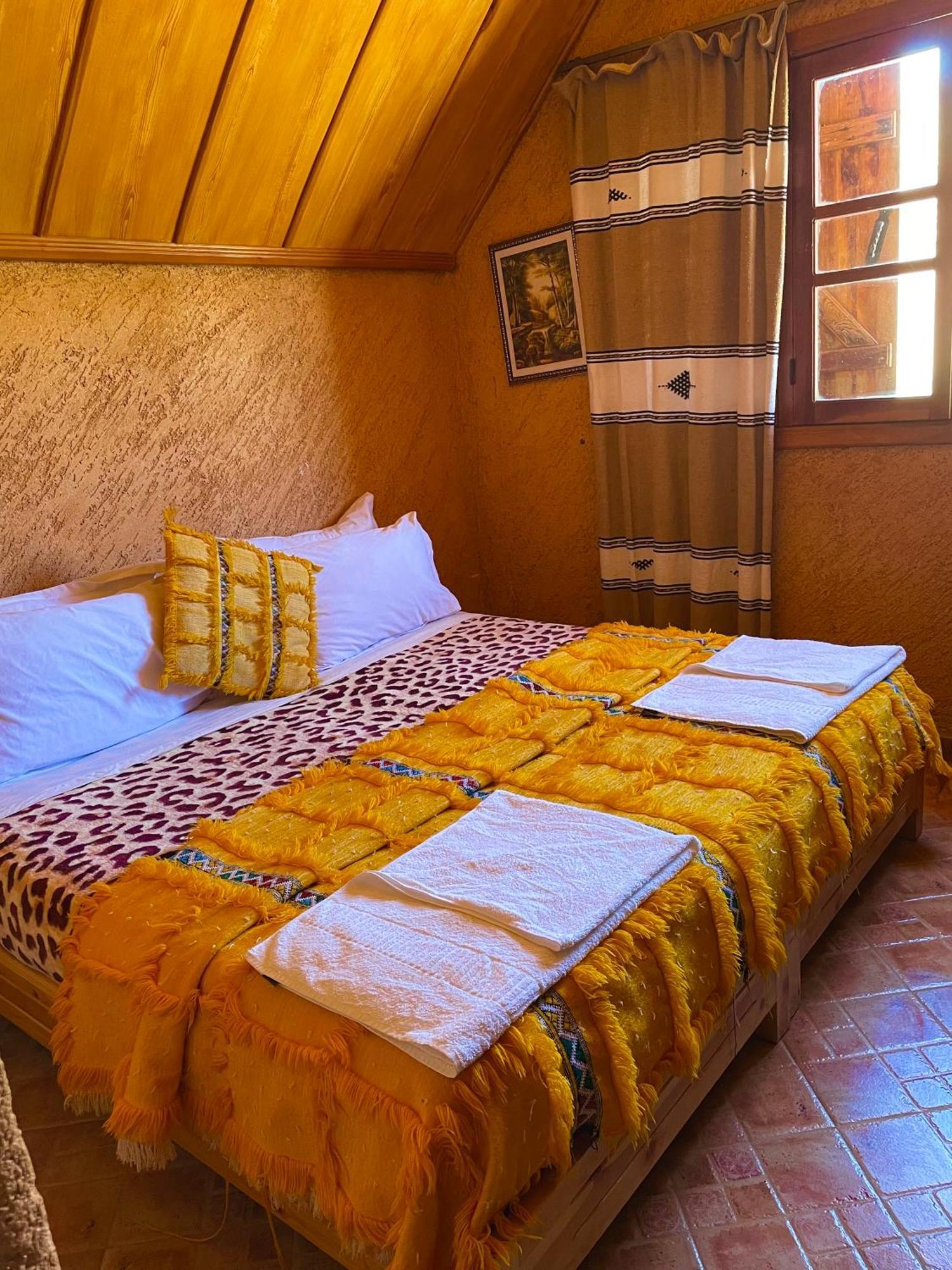 Ferme D'Hote La Vallee Азру Екстериор снимка