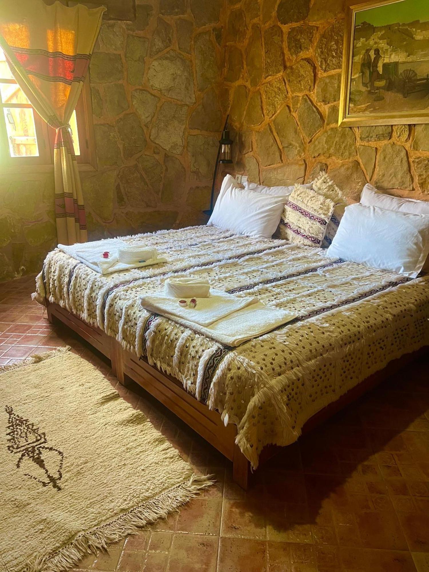 Ferme D'Hote La Vallee Азру Екстериор снимка